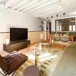 Appartement Design Et Confortable Au Coeur Du Marais
